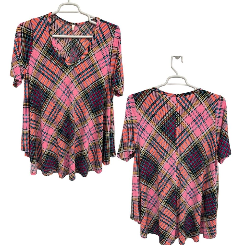 Emetla women’s Plus Size 3XL  V-Neck
Multicolor Plaid Print Tunic
Top, pullover
